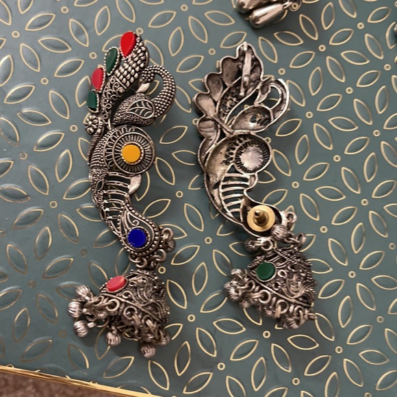 Earring - Picture 2 of 3